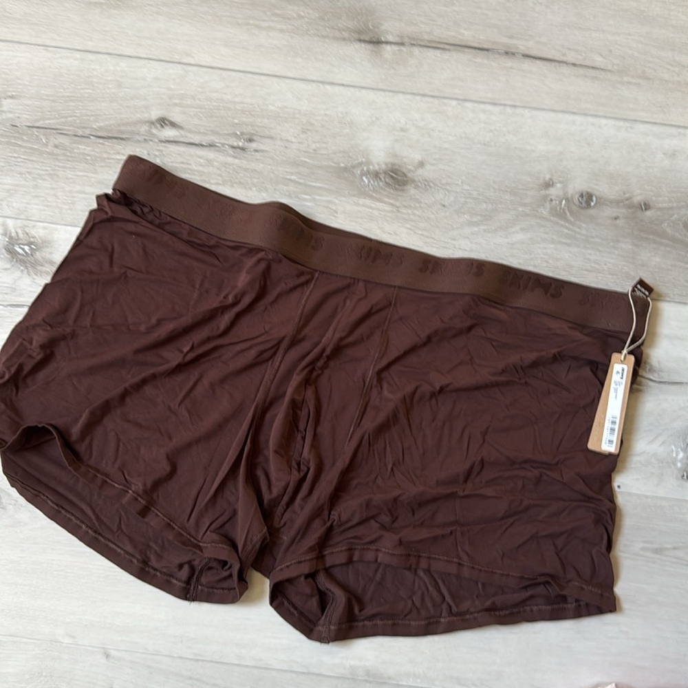 SKIMS Soft boxer shorts Cocoa Size 4X New With Tags - Picture 5 of 5
